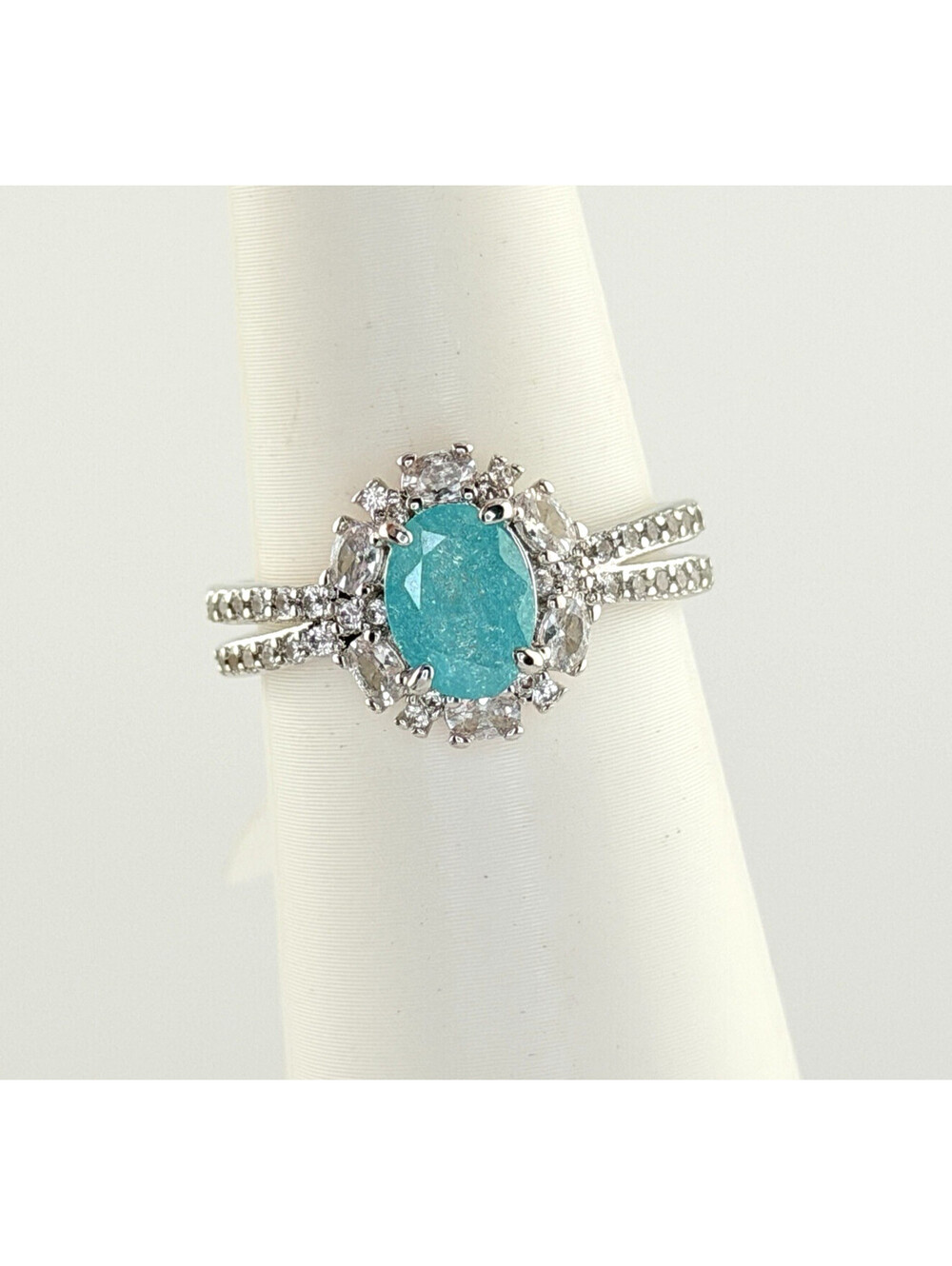 Bomb Party Sz 8 RBP6146 "Just Walked Into The Room" Blue Topaz Ice Crystal
